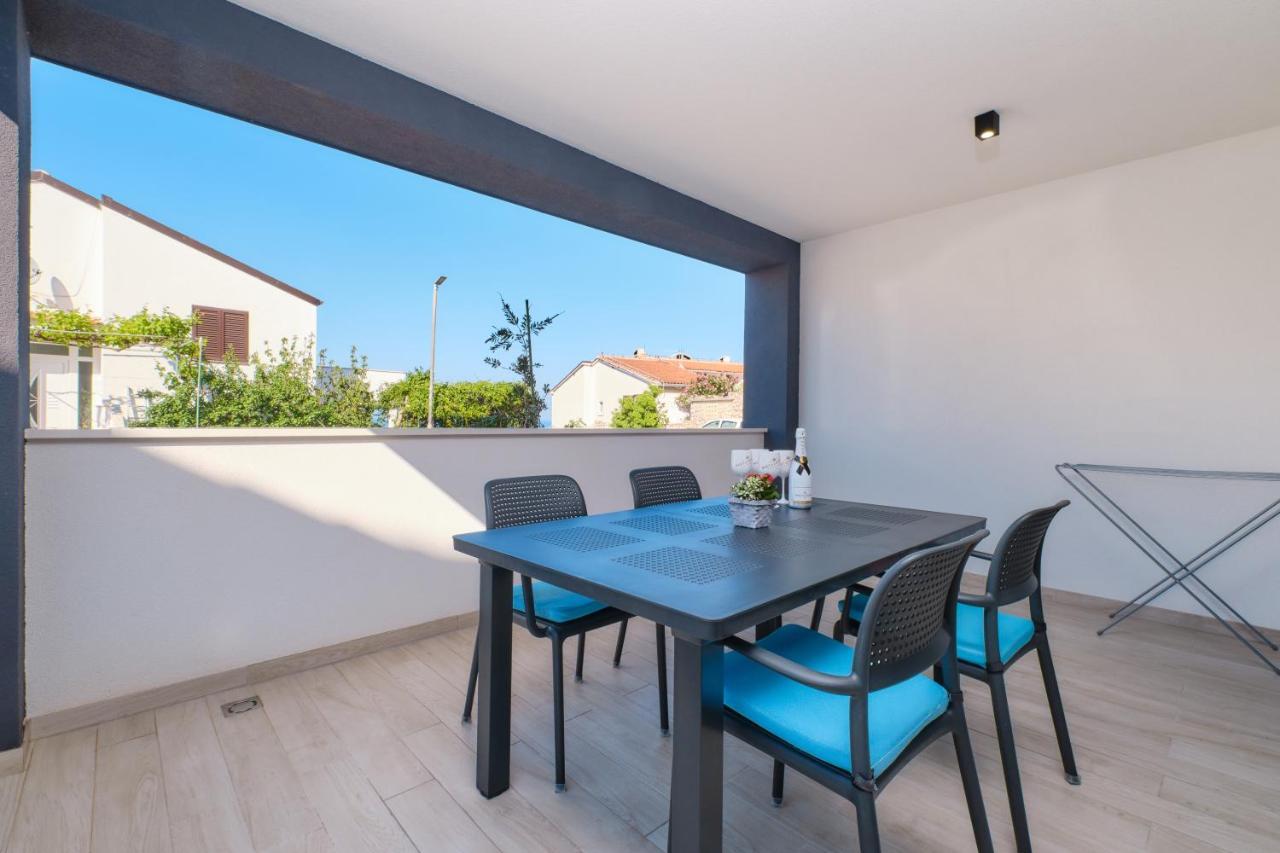 House Torre Daire Mali Lošinj Dış mekan fotoğraf